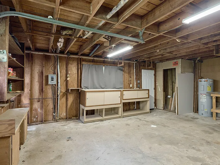 24803 Lori Ln — Photo 35
