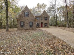 1993 Laurel Stone Ln, Nesbit, MS 38651