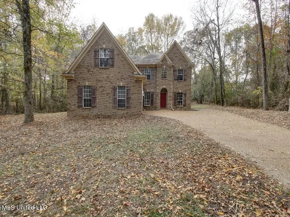 1993 Laurel Stone Ln, Nesbit, MS 38651