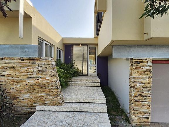 2nd image of Caparra Hills Calle Eucalipto E 4