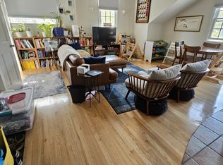 19 Hilliard St #6-03, Cambridge, MA 02138