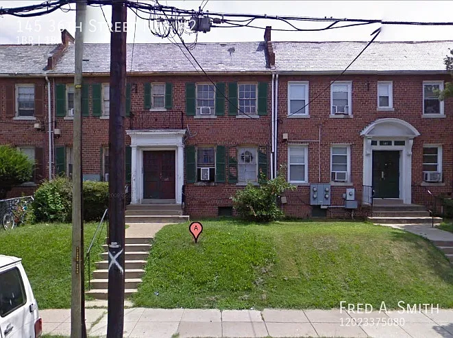145 36th St NE #2