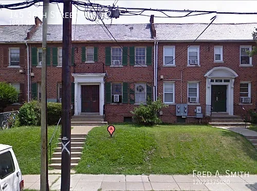 145 36th St NE #2 Photo 1