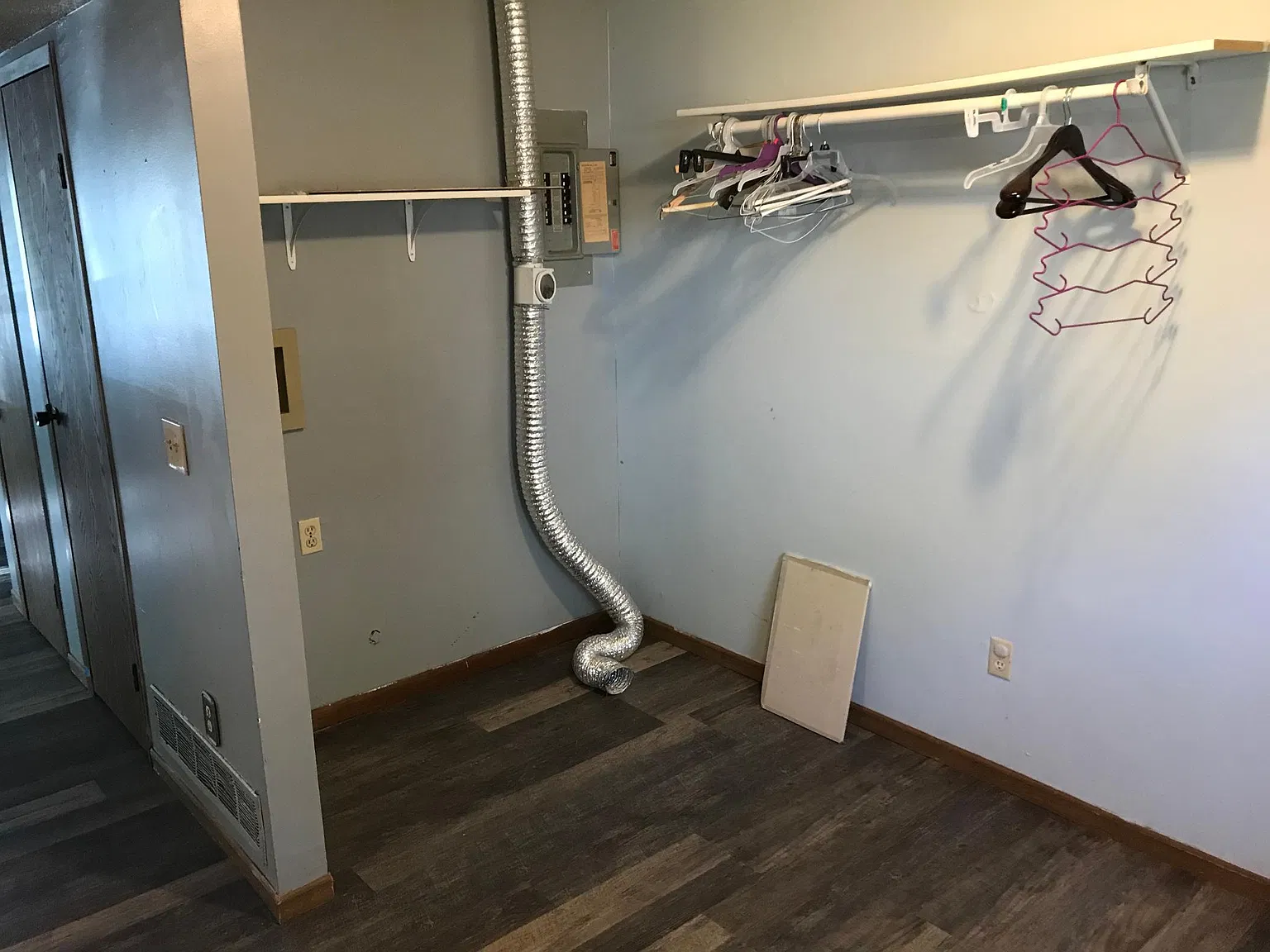3 bed, 1.5 bath, 1100 sqft, $950 — Photo 4