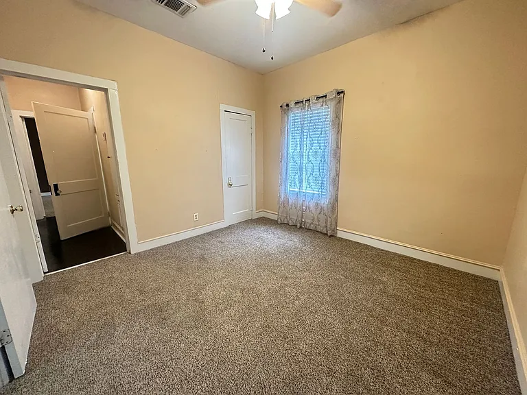1340 Lincoln St — Photo 6