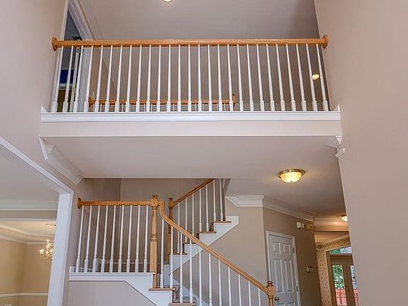 4th image of 2518 Meadowmist Pl SE