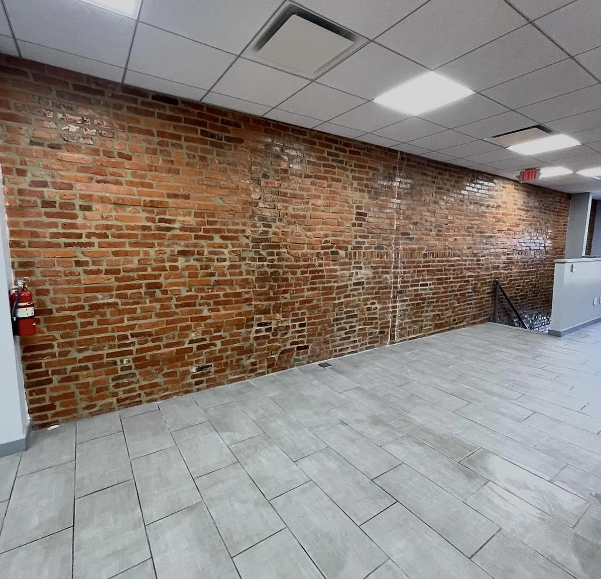 Studio, 1404 sqft, $1,300 — Photo 4