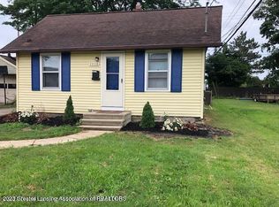 1112 E Greenlawn Ave, Lansing, MI 48910