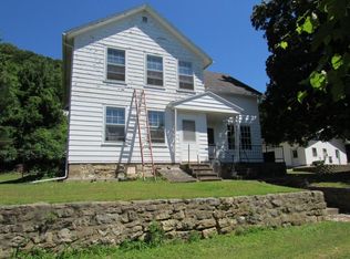 280 State Highway 35, Alma, WI 54610