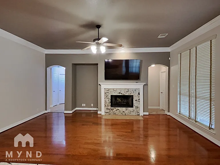 23307 Treemont Park — Photo 4