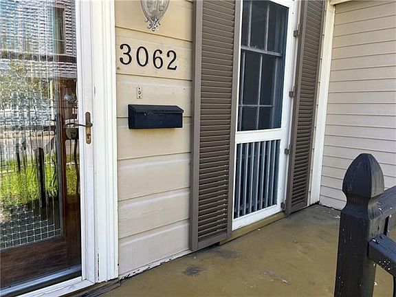 2nd image of 3062 Dumaine St