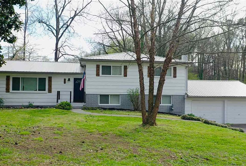 1st image of 600 Sycamore Dr NE