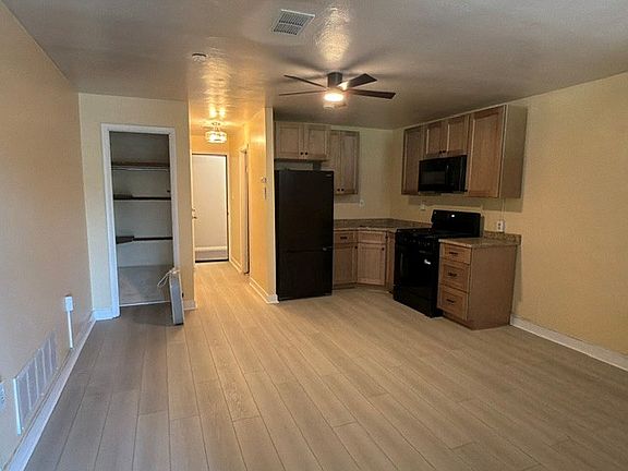2nd image of 803 Geyer Rd APT 4