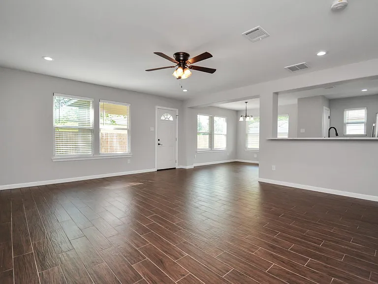 15426 Appleridge Dr — Photo 7