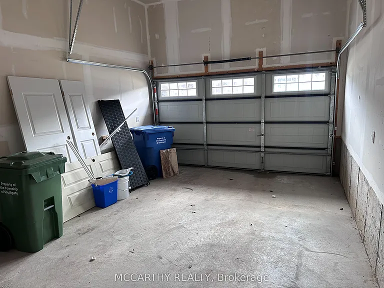 231 Ridley Cres — Photo 23
