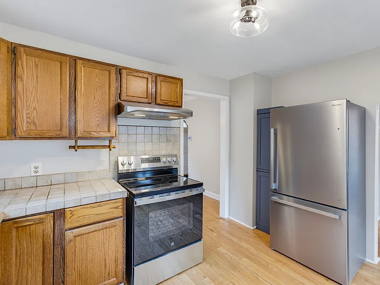 4340 S 112th St — Photo 5
