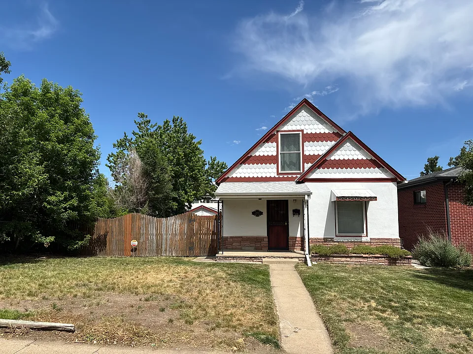 2820 Zenobia St