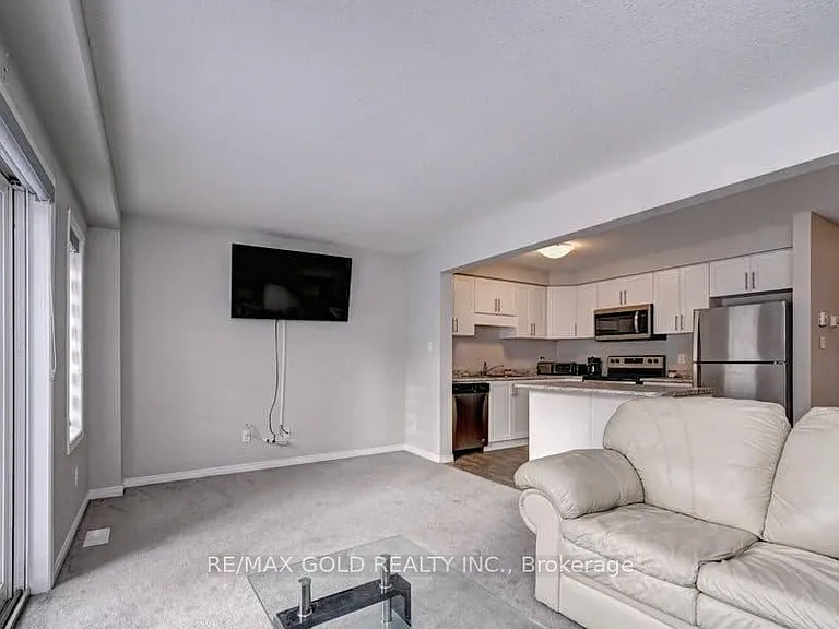 50 Pinnacle Dr #35 — Photo 4