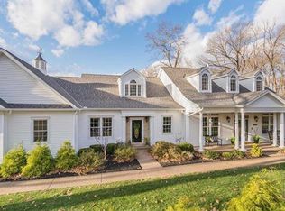 18823 Cliffview Ln, Chesterfield, MO 63005