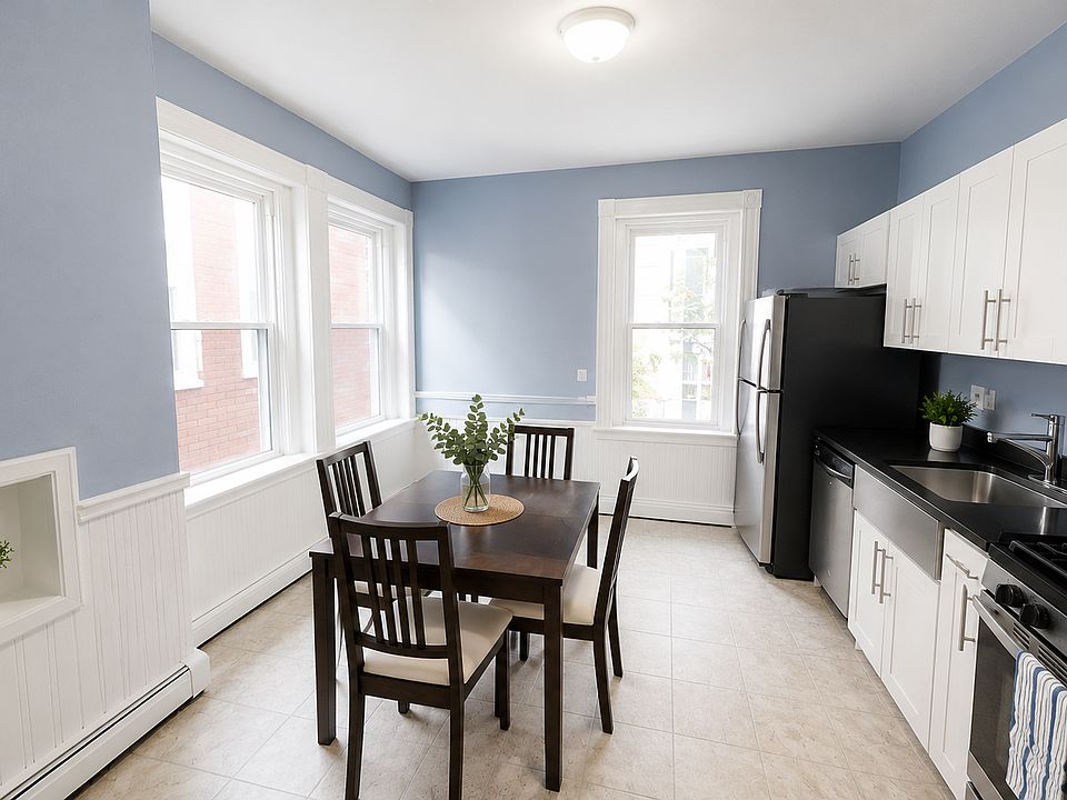 1st image of 147 Columbia St APT 2L