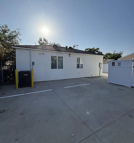 231 S Waldo Ave #B — Photo 1
