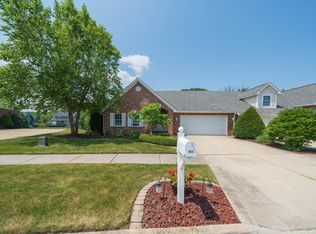 954 Ryan Ct, Crown Point, IN 46307