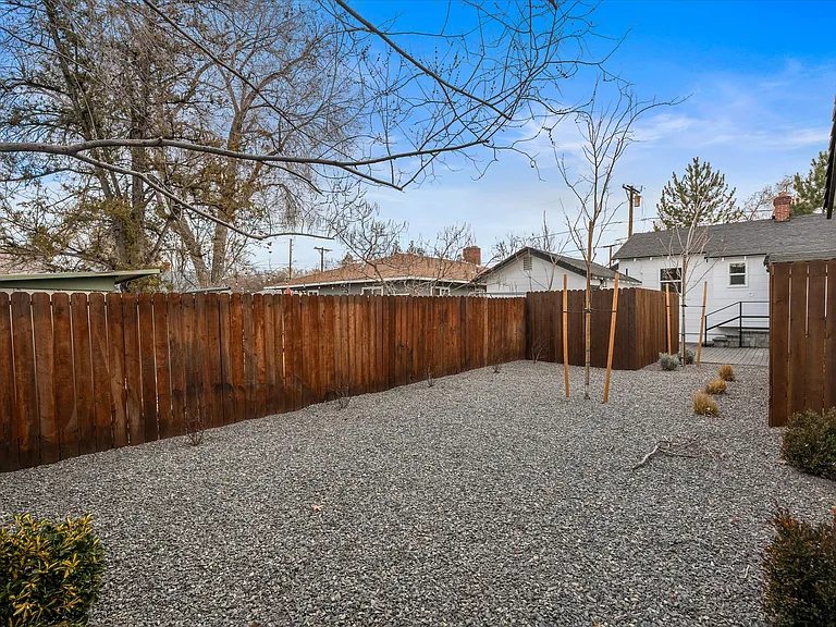 545 Modoc Ave — Photo 28