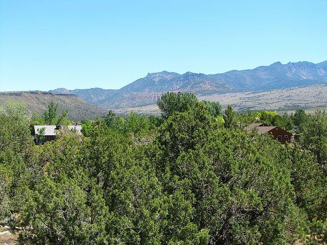 1st image of 757 N Camp Valley Dr