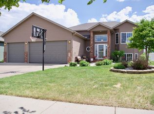4808 45th Ave S, Fargo, ND 58104