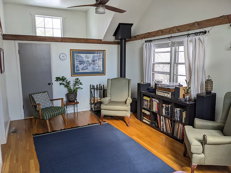 283 Winn Way — Photo 7