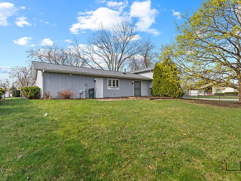 1646 Garland Ln — Photo 6