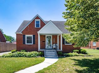 2910 Garfield Ave, Highland, IN 46322