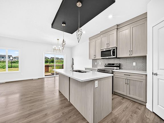 3rd image of 8823 Carson Way SW