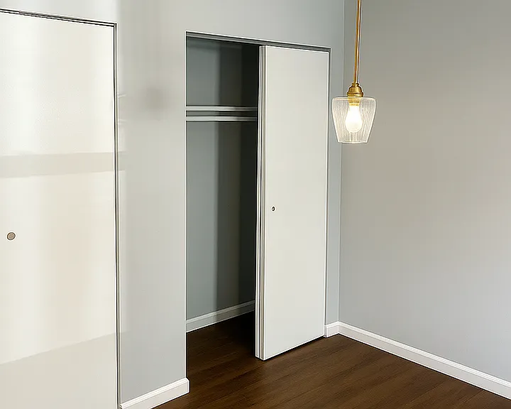 Riley Realty Apartments — Photo 10