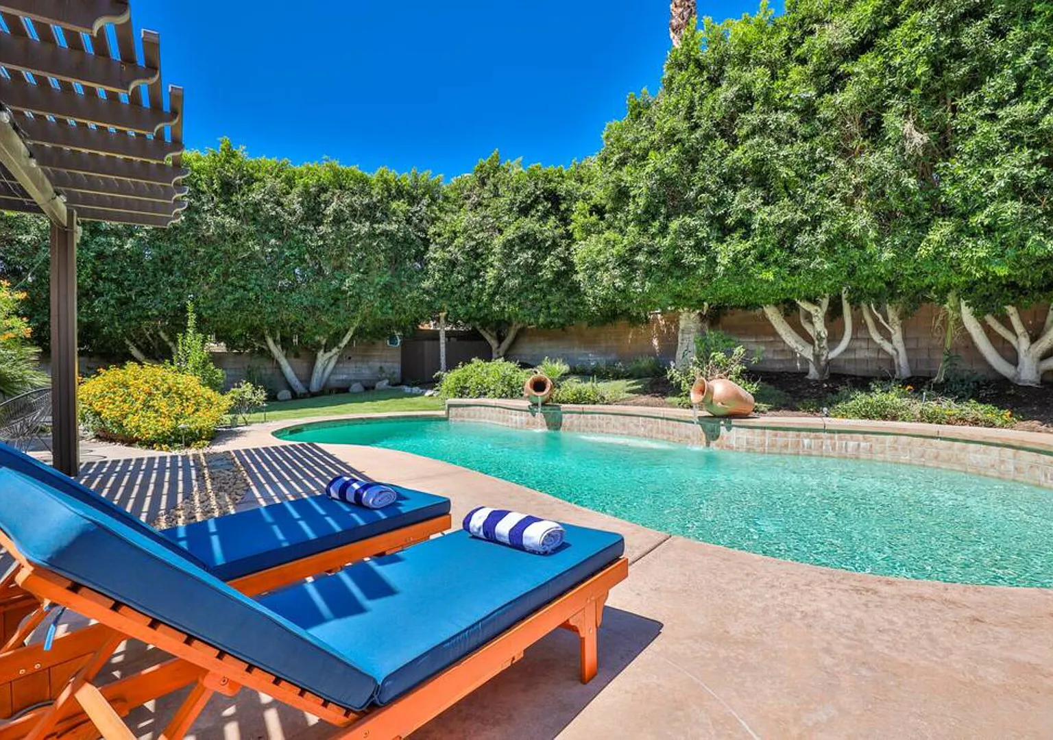 Private Saltwater Pool & Hot Tub Oasis w/ WiFi — Photo 1