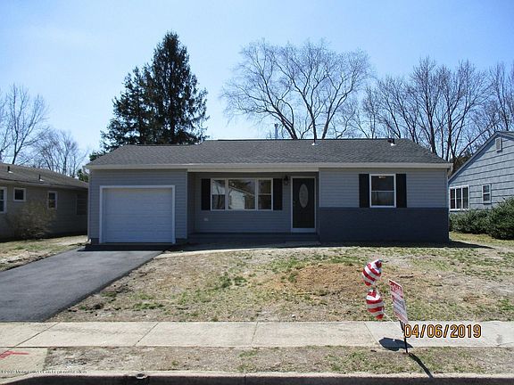 3rd image of 3 Westbrook Dr