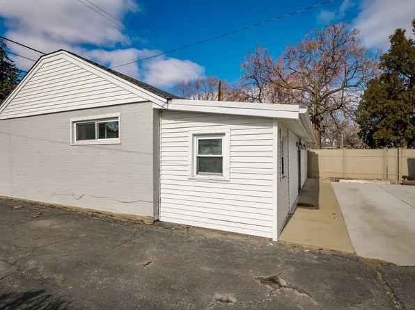 931 Dunlop Ave, Forest Park, IL 60130