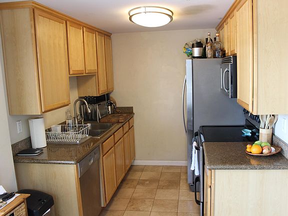 2nd image of 4205 Lamont St Unit 1