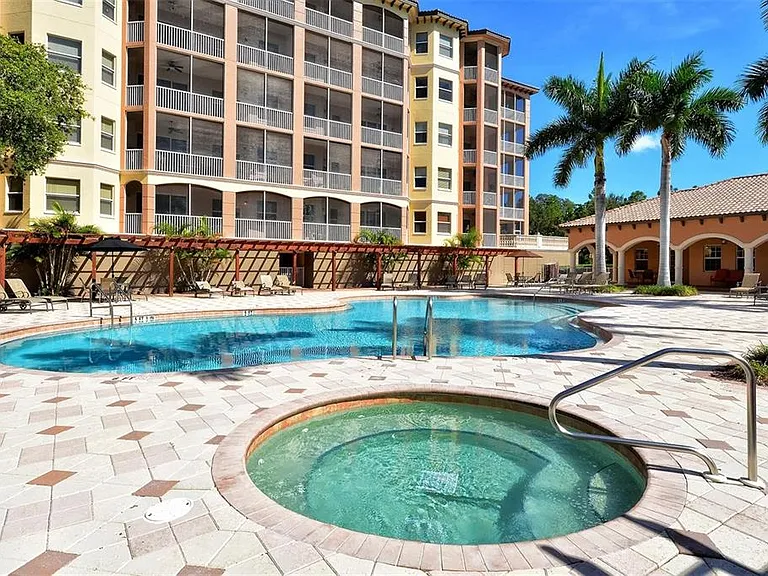 1921 Monte Carlo Dr #302 — Photo 25