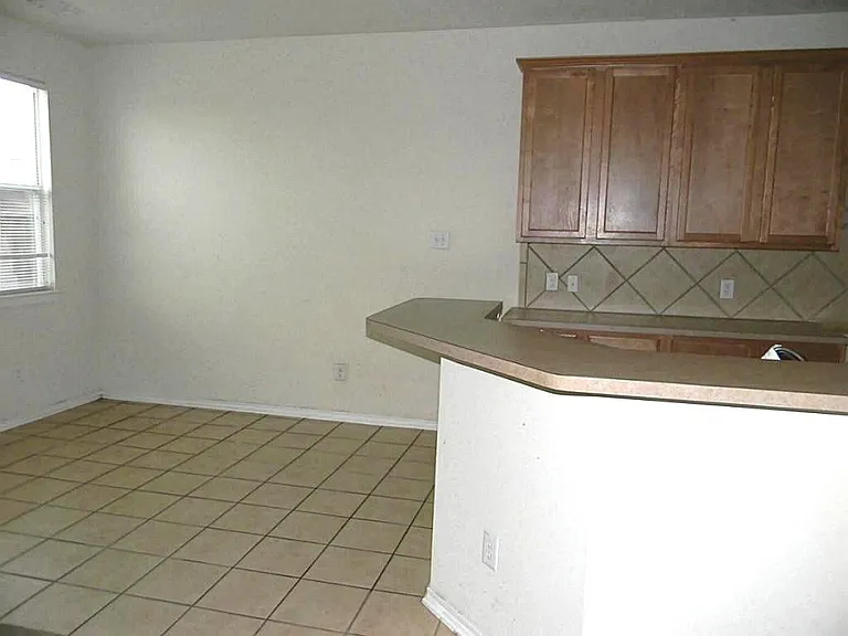 11520 Jacinth Ct — Photo 3