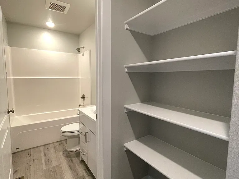 6150 W Karen St #2-4 — Photo 39