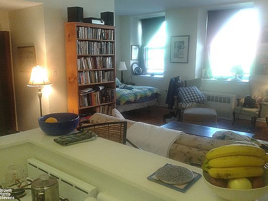 3rd image of 144 Columbia Hts #5F