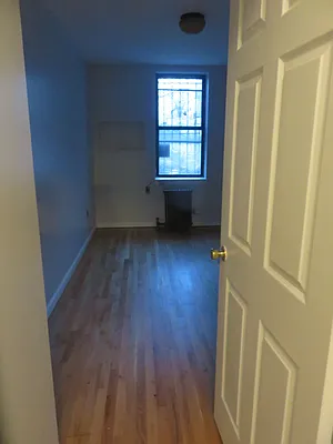 Rented by Space Real Estate | media 12