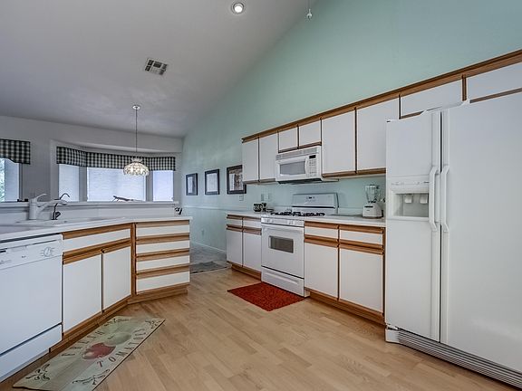 2nd image of 24403 S Starcrest Dr