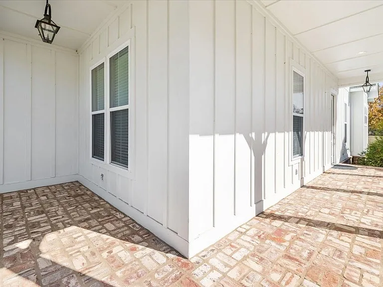 4072 Biltmore Ave — Photo 34