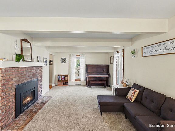 3rd image of 4351 Brookcrest Dr SW