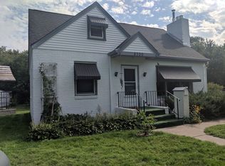 5700 Knox Ave N, Brooklyn Center, MN 55430