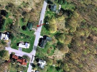 15 Pleasant St, Hallowell, ME 04347