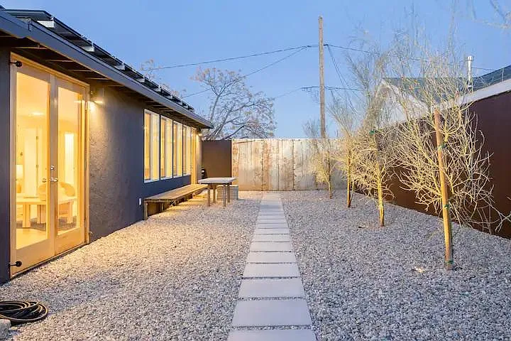 6419 Valley View St — Photo 48
