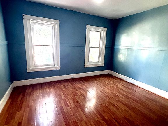 5th image of 756 N 12th St